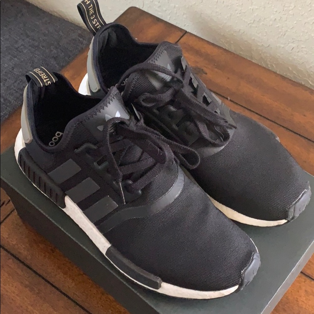 Men’s Adidas NMD R1